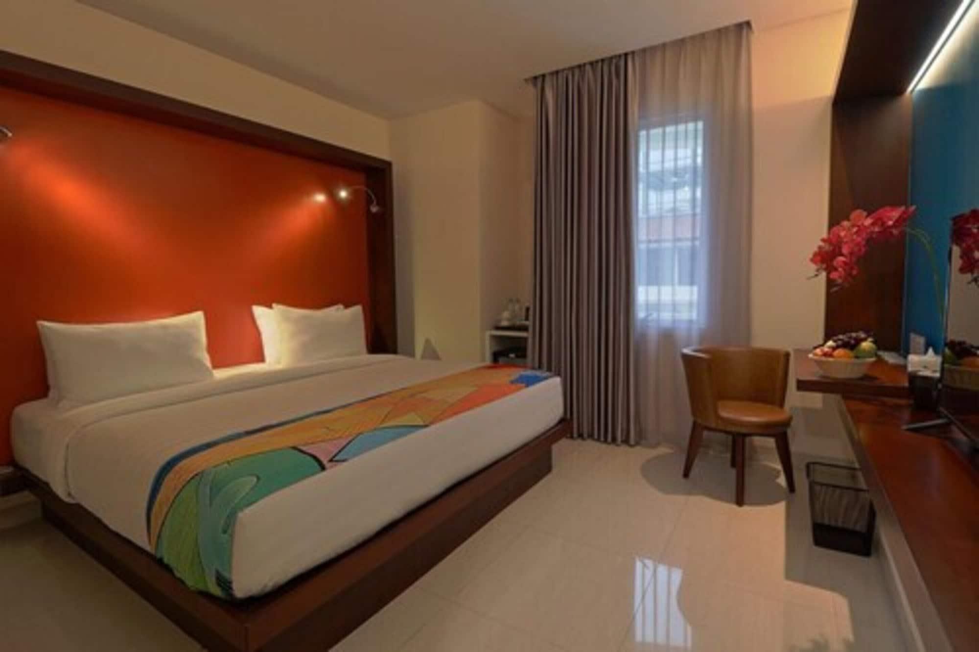 Grand Picasso Hotel Giacarta Esterno foto
