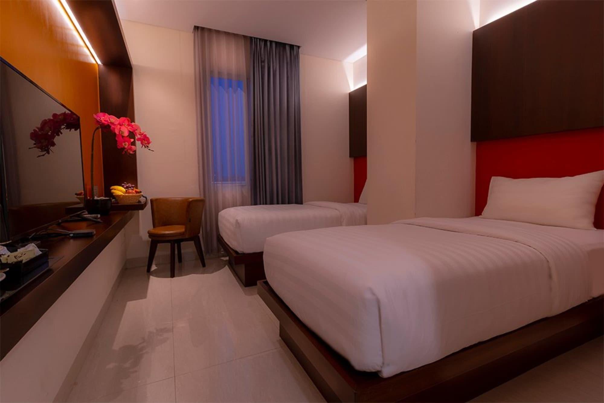 Grand Picasso Hotel Giacarta Esterno foto