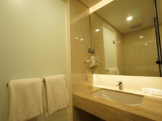 Grand Picasso Hotel Giacarta Esterno foto